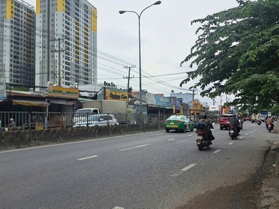 Bán 300m  đất đông hòa,shr đường nhựa 2 ô tô thông,gần bigc go dĩ an 1
