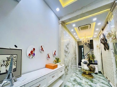Nhà thang máy quận 10   hẻm ô tô cách mạng tháng tám   3x14m   9 tỷ 1