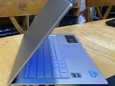 Laptop Acer Swift SF314-512 Core i5-1240P Ram 16GB SSD 512GB VGA ON Màn 14 Inch 2K Máy Đẹp 2