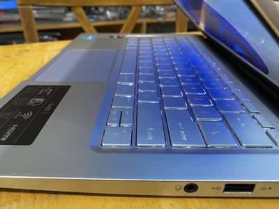 Laptop Acer Swift SF314-512 Core i5-1240P Ram 16GB SSD 512GB VGA ON Màn 14 Inch 2K Máy Đẹp 4