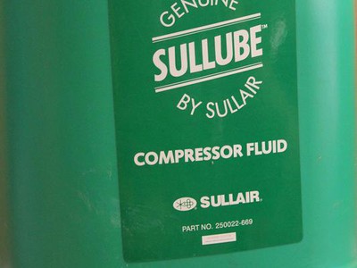 Giá dầu Sullube 32 250022-669 máy nén khí sullair năm 2025 0