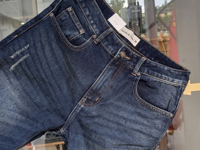 Quần jean nam ống suông rách thương hiệu Jacobs Cole 4