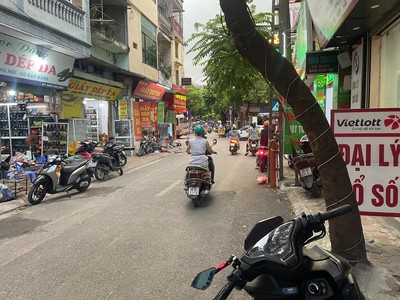 mp cầu giấy - 120m , mt khủng 7.9m - vuông a4 - lõi 5 đh lớn - 69 tỷ.  0