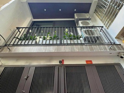 Khu vực hiếm nhà bán - phố thái thịnh - trung tâm đống đa - ô tô đỗ gần - vị trí đắc địa, 6 tầng 0