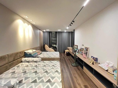 Khu vực hiếm nhà bán - phố thái thịnh - trung tâm đống đa - ô tô đỗ gần - vị trí đắc địa, 6 tầng 3