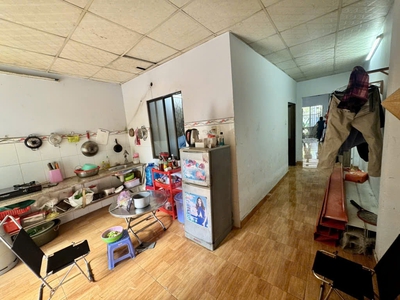 Nhà mặt tiền shr đ.8m 240m2, nở hậu   song hành hóc môn ss 2