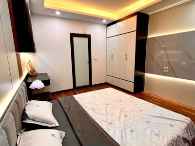 Bán nhà đẹp   nguyễn văn linh, long biên  ngõ ô tô   5 tầng hiện đại 3