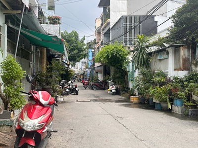 Nhà 4 17.8m hxh phạm hùng p4q8, giá : 7.6 tỷ  t/l 2
