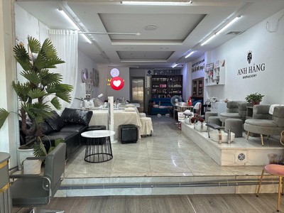 Do cần tiền gấp bên mình sang nhượng hết quán và cho thuê mặt bằng spa - nail - mi 0