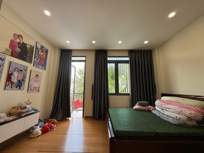 Bán nhà đuóng số 27 hiệp bình chánh, thủ đức, 85m2, 3 tầng, 3pn, sh, giá 12.3 tỷ. 3