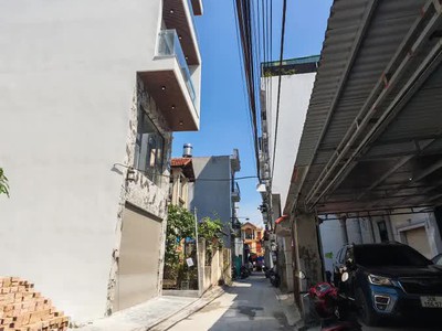 Nhà mới full nội thất đường truok nhà ô tô chánh phố thạch bàn 60m2 x 6 tầng14.5 tỷ long biên. 1