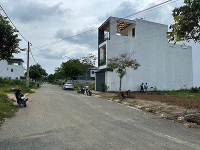 Bán lô góc 2 mặt tiền   khu dân cư lan anh 1, hòa long, tp. bà rịa 1