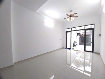 Nhà đẹp 3 tầng đường tân thới nhất 5, diện tích 92m2  4 x 23 , hẻm 6m, gần chợ lạc quang. 2