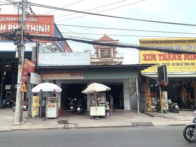 Siêu phẩm mặt tiền kinh doanh 2 tầng đường quốc lộ 22, diện tích 210m2  6.6 x 32 , nở hậu, gần ngã 0