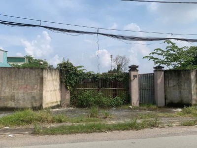 Lô đất mặt tiền đường 20m tân thới nhì, hóc môn, diện tích 2.300m2  20 x 115 , gần chợ hóc môn. 2