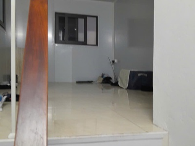 Bán nhà riêng ngõ quỳnh, 3 tầng x 15m2, sổ đỏ chính chủ, giá 2.6 tỷ có gia lộc 2