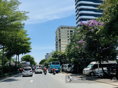 Bán nhà phố phạm văn đồng 55m2, 7 tầng thang máy dòng tiền  700tr/n gần công viên hòa bình 0