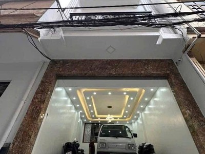 Bán nhà nguyễn đình hoàn cầu giấy  6 tầng thang máy ô tô trong nhà kinh doanh 45m 18,5 tỷ 0