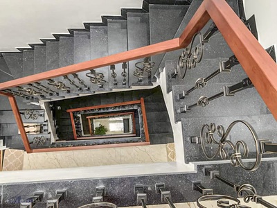Mình cho thuê nhà mới, hai cửa đi ,vỉa hè, 105m2- 5t, bách khoa 34 tr 1