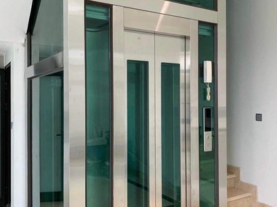 Cho thuê nhà hai mặt tiền, 104m2  5t  vỉa hè, nguyễn khánh toàn-30 tr 0