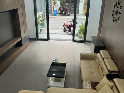 Bán nhà đẹp 3 tầng dĩ an,vừa ở vừa kinh doanh ok luôn,gần chợ tân bình 1