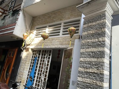 Nhà xinh tân bình giá hời, sổ hồng trao tay: 14m2, 3 tầng, 2pn, hẻm nguyễn bặc, chỉ 2.5 tỷ - gọi 1