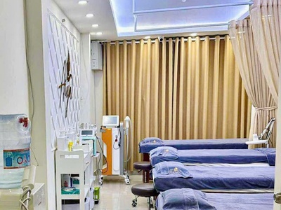 Chính chủ cần sang nhượng spa mặt tiền- phường4 -  quận 10    tphcm - giá 280 triệu 2