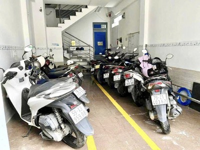 Nhà Linh Xuân 5 tầng ngay PHẠM VĂN ĐỒNG - Đang cho thuê 25Tr/Tháng 2