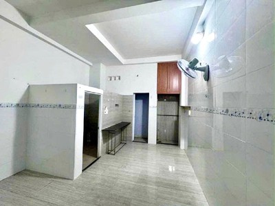 Nhà Linh Xuân 5 tầng ngay PHẠM VĂN ĐỒNG - Đang cho thuê 25Tr/Tháng 4