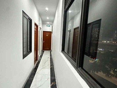 Bán căn hộ dịch vụ 75m 6 tầng thang máy, lô góc, ngõ thông ô tô đỗ cổng, vài bước ra phố, pccc đầy 1