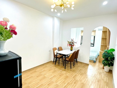 Cho thuê 1pk 1ngủ đẹp thoáng cửa sổ giá rẻ tại 110 trần duy hưng 0