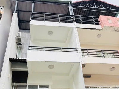 Bán nhà khu vip p5 tân bình   xe hơi ngủ nhà   sát mặt tiền phạm văn hai   95m   5x19m . 0