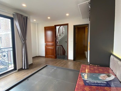 Bán nhà đẹp   trung tâm phúc lợi, long biên  5 tầng   full nội thất   5.3 tỷ 1