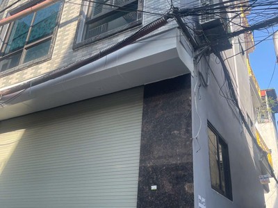 Tựu liệt, hoàng liệt 42m, 4 tầng, 10,3 tỉ, lô góc, đường to oto tránh 1