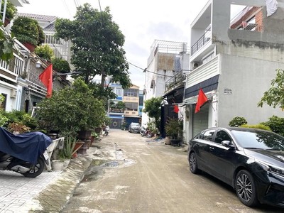 Gấp bán - biệt thự 2 tầng đường hà huy giáp, thới an, diện tích 120m2  7 x 18 , không lộ giới, gần 0