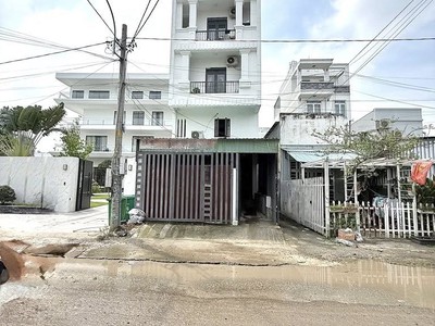 Căn hộ dịch vụ 6 tầng tổng 18 phòng khu vip đường vườn lài, an phú đông, diện tích 165m2  5.5 x 0