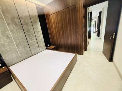 Tựu liệt, hoàng liệt 42m, 4 tầng, 10,3 tỉ, lô góc, đường to oto tránh 3