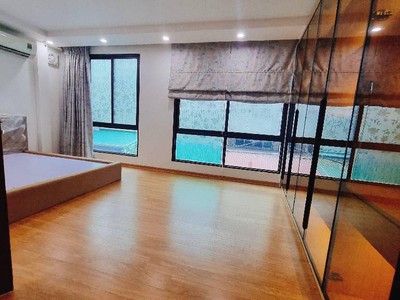 Tựu liệt, hoàng liệt 42m, 4 tầng, 10,3 tỉ, lô góc, đường to oto tránh 4