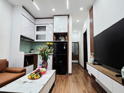 Tầng 2 tt chùa láng 28/55m2 - 2pn 2wc mới đẹp, 3.98 tỷ 1