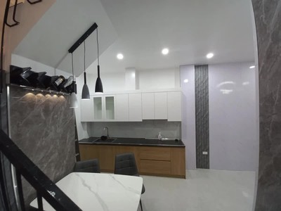 Nhà mới ở luôn 1 nhà ra ô tô  phúc lợi 39.8m2  5 tầng 7.5 tỷ long biên hà nội. 2
