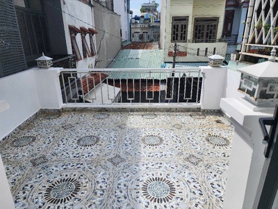 Nhà đẹp hxh   cách mặt tiền nguyễn ảnh thủ chỉ 50m   4pn   xe hơi ngủ trong nhà   chỉ 5.2 tỷ 1