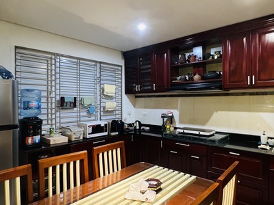 Bán nhà mặt phố hoàng như tiếp - kinh doanh- lô góc- dân xây 70m 5 tầng 30,x tỷ  9tl 2