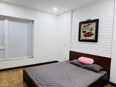 Bán nhà mặt phố hoàng như tiếp - kinh doanh- lô góc- dân xây 70m 5 tầng 30,x tỷ  9tl 1