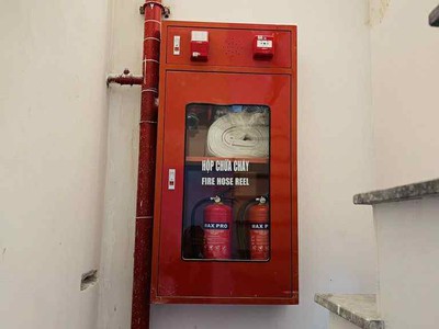 Bán căn hộ dịch vụ 75m 6 tầng thang máy, lô góc, ngõ thông ô tô đỗ cổng, vài bước ra phố, pccc đầy 3