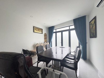 Bán nhà đường nguyễn xiển, q.9: 66m2, 3 tầng, 4pn, sh, 5.5 tỷ. lh: 0933125879 1