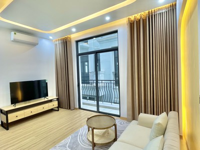 Cho thuê căn hộ 1 ngủ tách bếp giá 12tr bao hết dịch vụ tại Vinhomes Marina 2