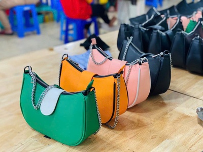 XTC   Gia công quà tặng da thật cho sự kiện   doanh nghiệp 1