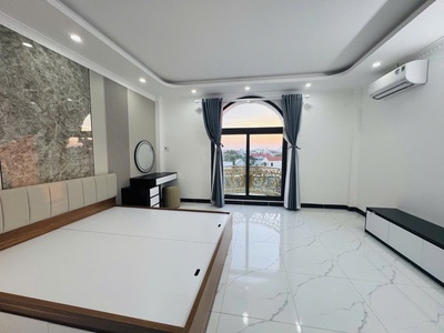 Nhà ngọc lâm xây mới 6 tầng   47m   thang máy, ôtô đỗ trong nhà, 2 mặt thoáng, giá 11.7 tỷ 2