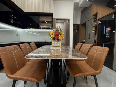 Bán nhà đẹp hoa lâm long biên, kinh doanh sầm uất, oto tránh,thang máy,88m nhỉnh 14 tỷ 0