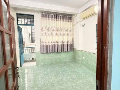 Cho thuê nhà giá rẻ   hoàng văn thụ, p.4, tân bình, tp.hcm 2